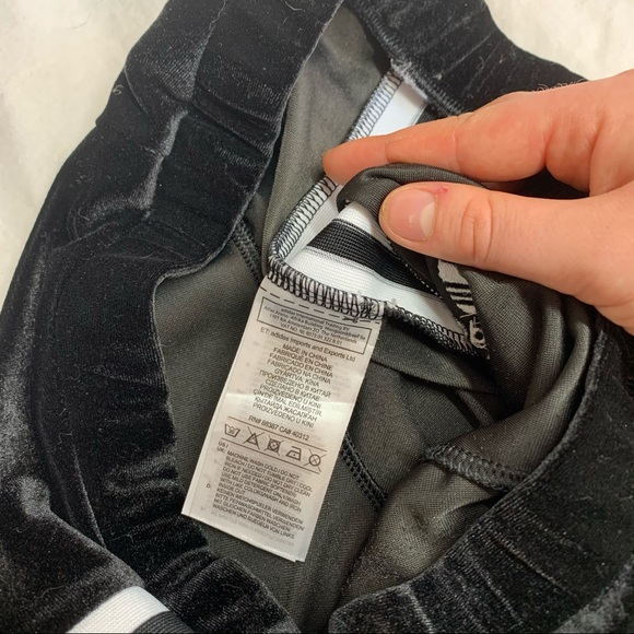 Velvety Adidas Leggings - Picture 10 of 10